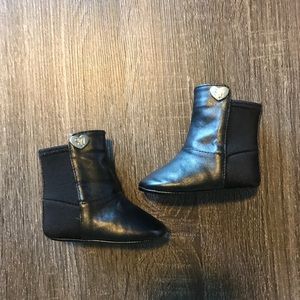 Baby Girls SZ 2 Stuart Weitzman Booties